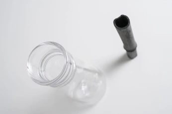 BU Butelka z filtrem z bambusa do wody 700ml
